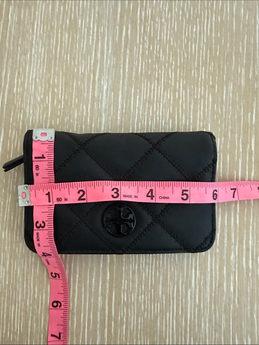 Tory Burch Willa Matte Black Quilted Zip-Around Wallet with Logo Bifold Wallet - Picture 4 of 10
